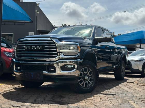 RAM 3500 6.7 I6 TURBO DIESEL LIMITED LONGHORN CD 4X4  AUTOMÁTICO